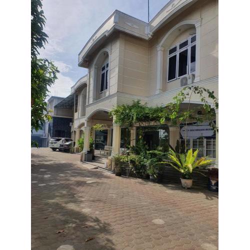HOTEL HIJRAH Near Airport