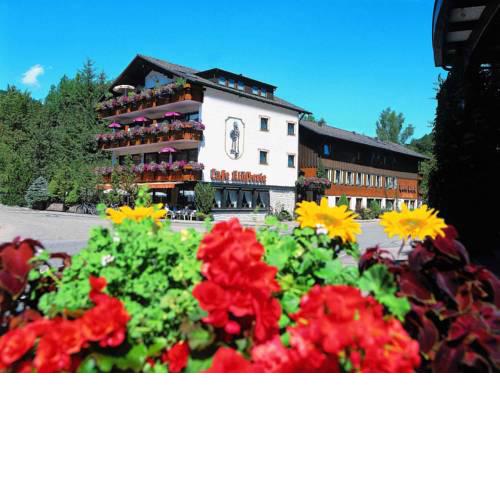 Hotel Hirsch mit Café Klösterle