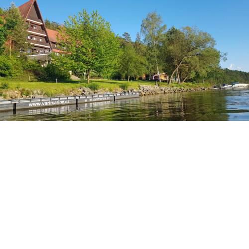 Hotel Laguna Slapy