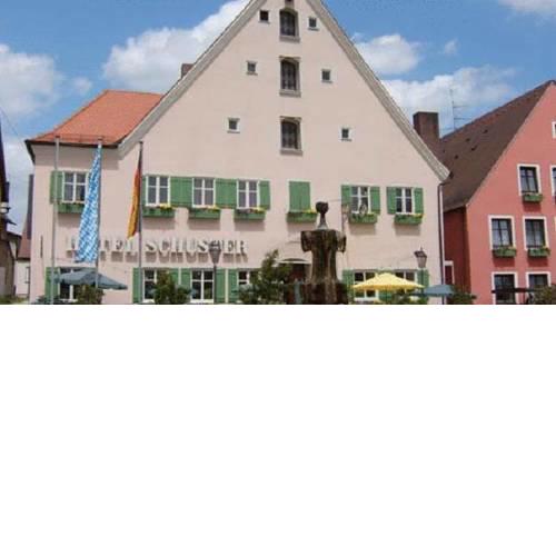 Hotel-Landgasthof Schuster