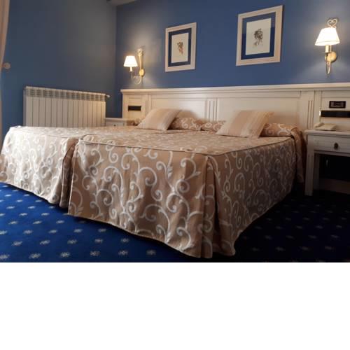 Hotel Leonor Mirón