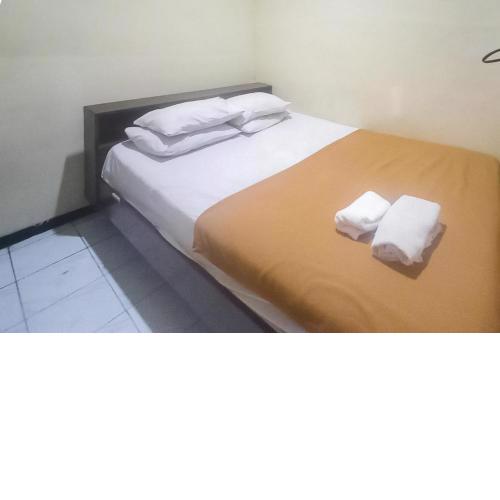 Hotel Malang near Alun Alun Malang RedPartner