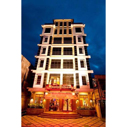 Hotel Maximillian