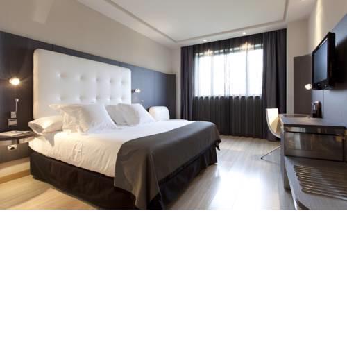 Hotel Maydrit Airport