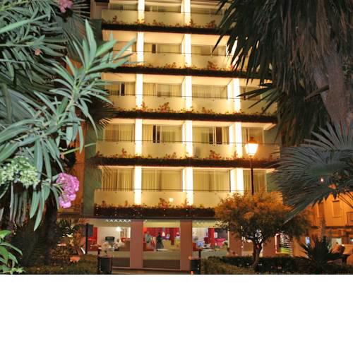 Hotel Oasis Plaza