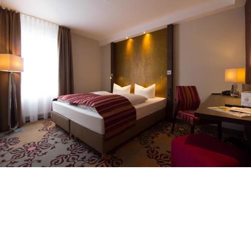 HOTEL PARQÉO im A66