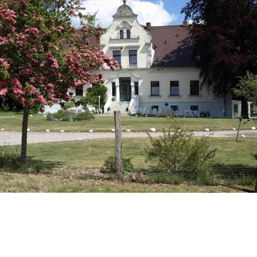 Hotel Pension Gutshaus Neu Wendorf
