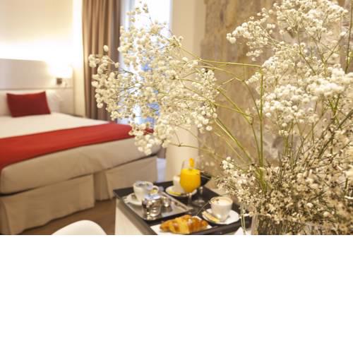 Hotel Pompaelo Plaza del Ayuntamiento & Spa