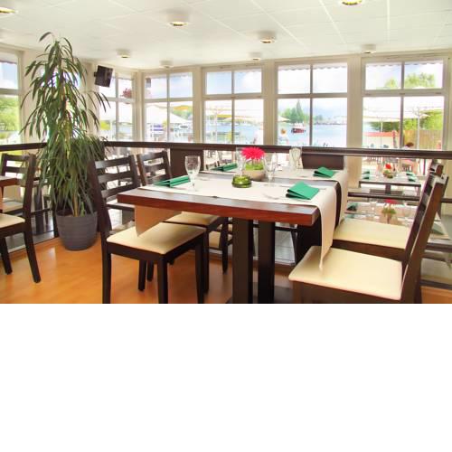 Hotel & Restaurant Müritzterrasse