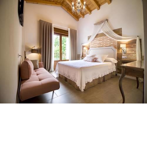 Hotel Rural "El Patio de la Morera"