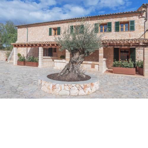 Hotel Rural Es Riquers