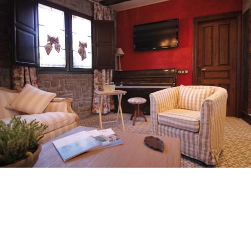 Hotel Rural La Tenada