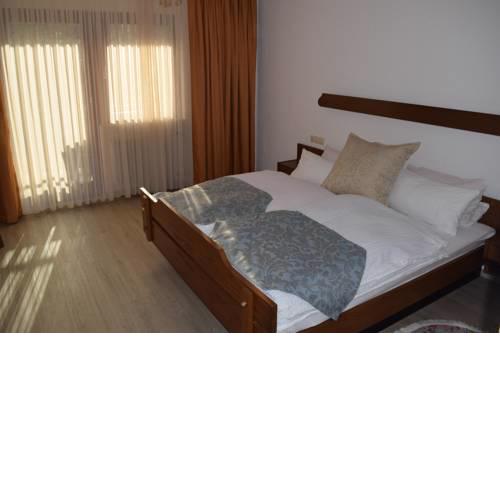 Hotel Saresma Garni