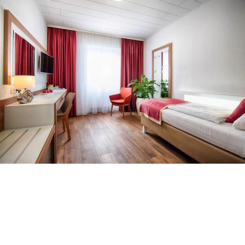 Hotel Senator