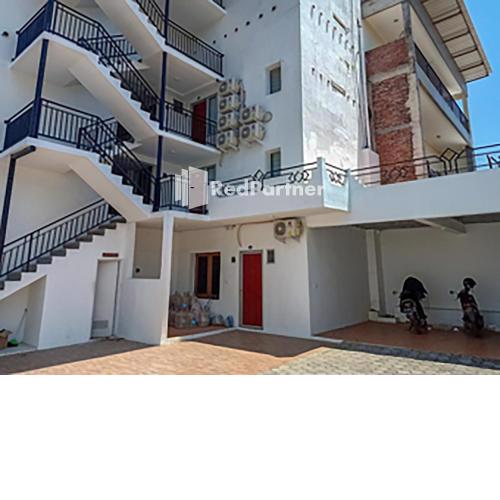 Hotel Trikatu Kendal near Taman Kota Weleri