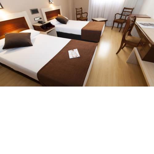 Hotel Zaragoza Royal