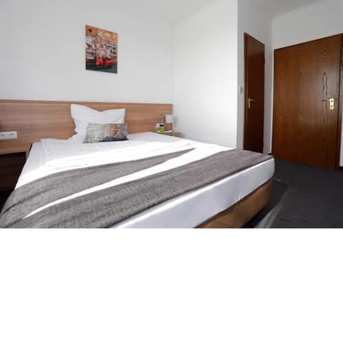 Hotel zwei&vierzig