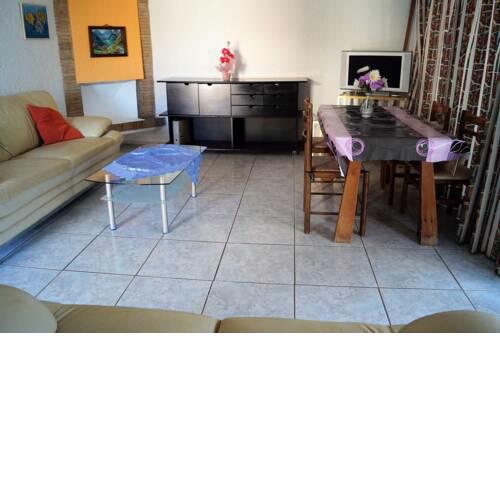 House - 1 Bedroom with Pool - 07512