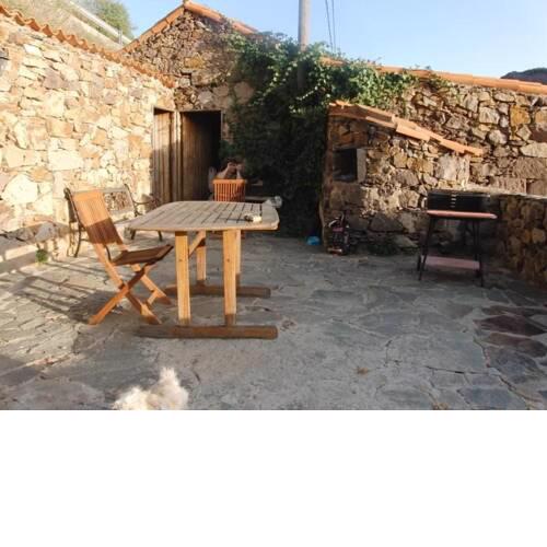 House - 2 Bedrooms with WiFi - 00657