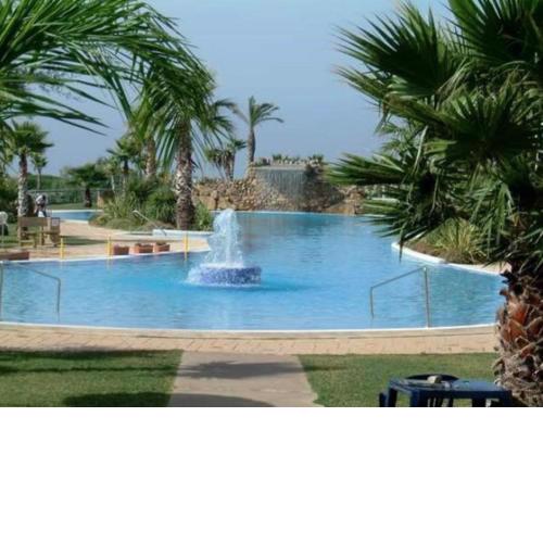 House - 4 Bedrooms with Pool - 03390