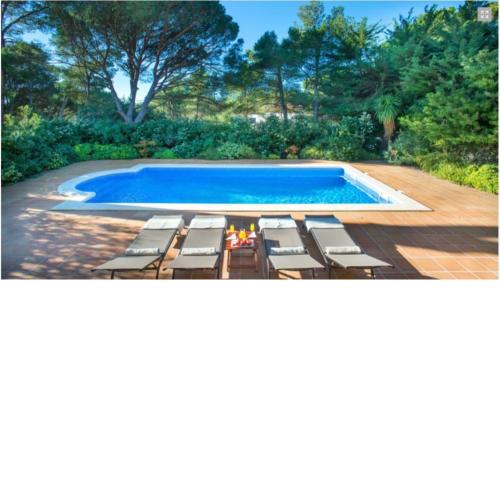 House - 4 Bedrooms with Pool and WiFi young people group not allowed - 60188