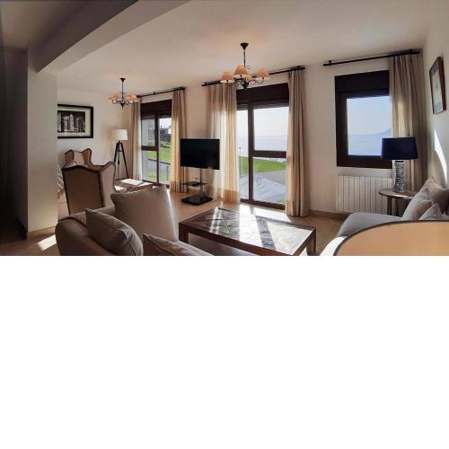 House - 6 Bedrooms with WiFi and Sea views - 09462