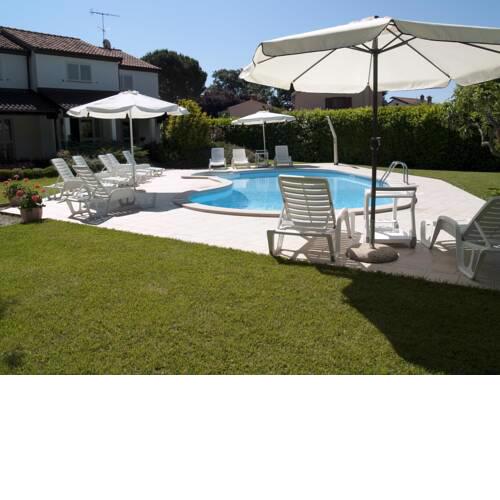 House and Apts. in Porec/Istrien 33148