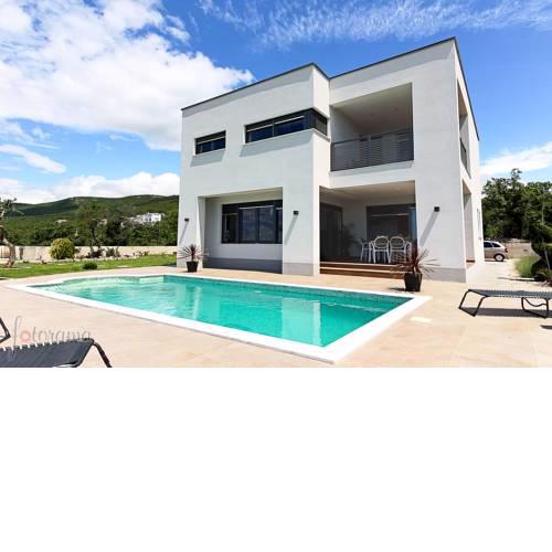 House LEGARA