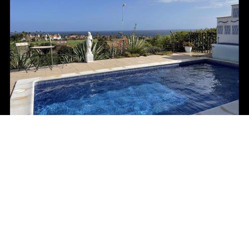 house private heated pool amazing view on golf ocean 3 bedrooms 3 bathrooms 6 to 8 adults 3-17 years old children being considered adults and in addition 0-2 years old children are welcome for free