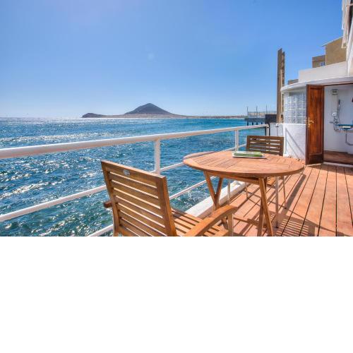 House Touching the Sea