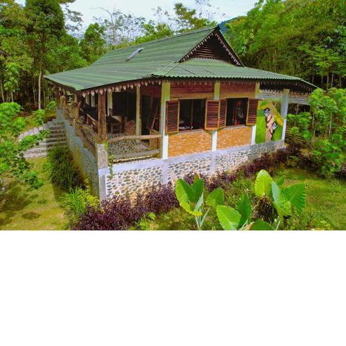 Hutan Subur Guest House and Volunteering