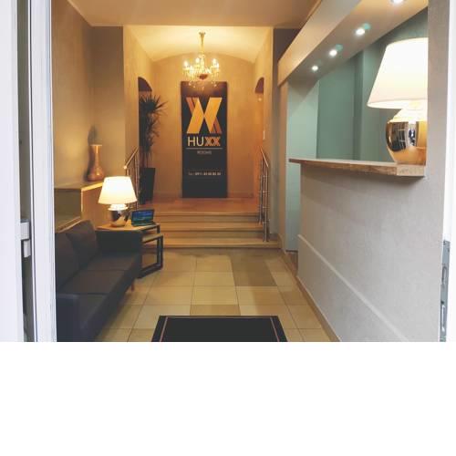 Huxx Rooms