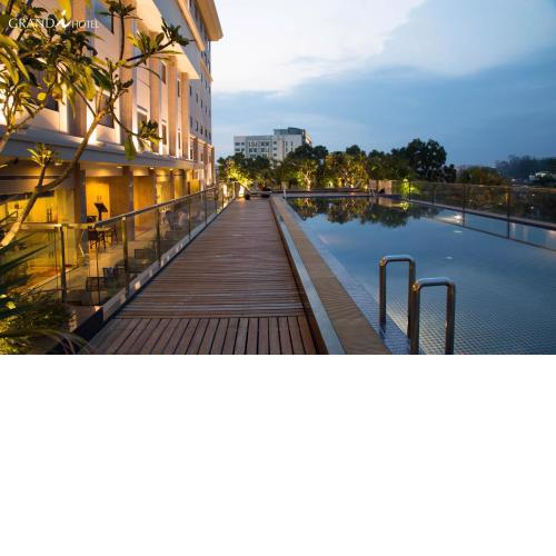 I Hotel