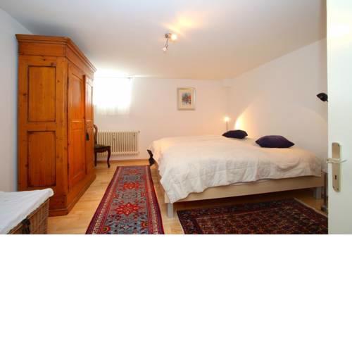 ID 4153 - Private Rooms