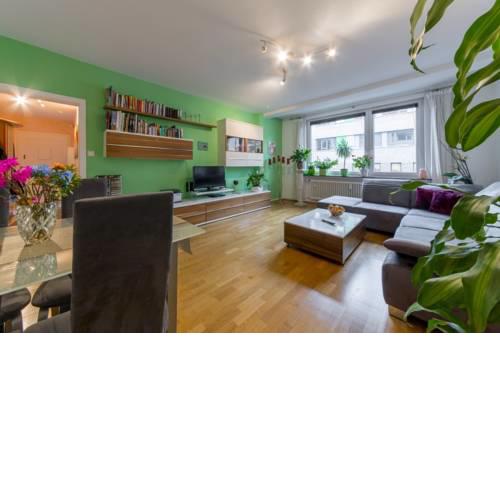 ID 4243 | Private Apartment