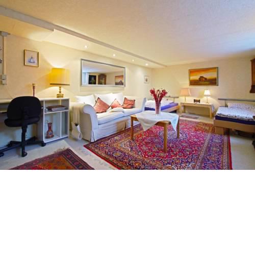ID 4520 - Private Rooms