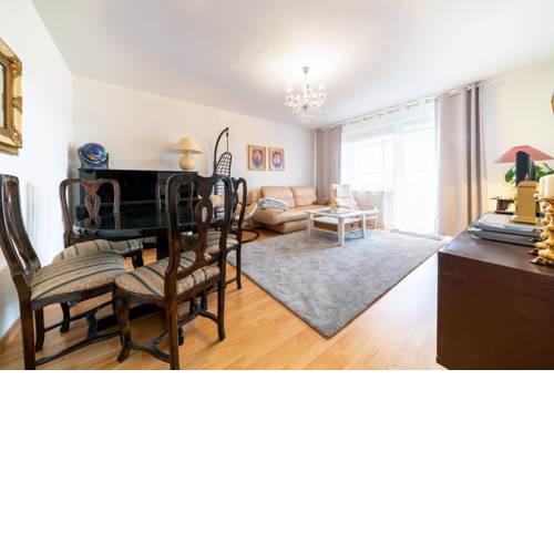 ID 4606 - Private Apartment