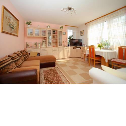 ID 6287 | Private Apartment