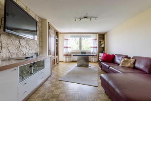 ID 6402 | Private Apartment