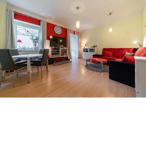 ID 6823 | Private Apartment
