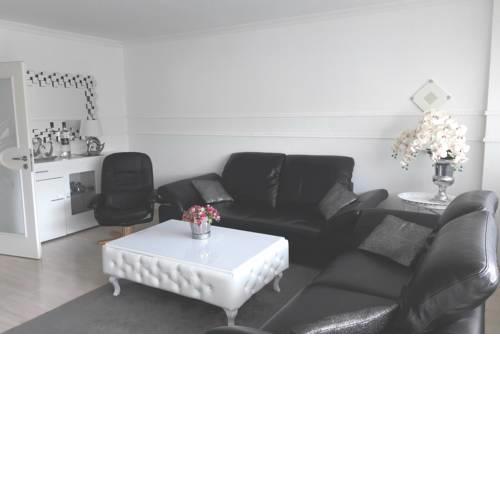 ID 6871 | Private Apartment