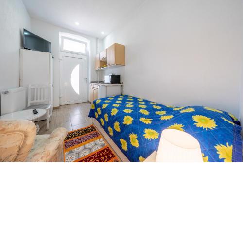 ID 6873 - Privates Studio