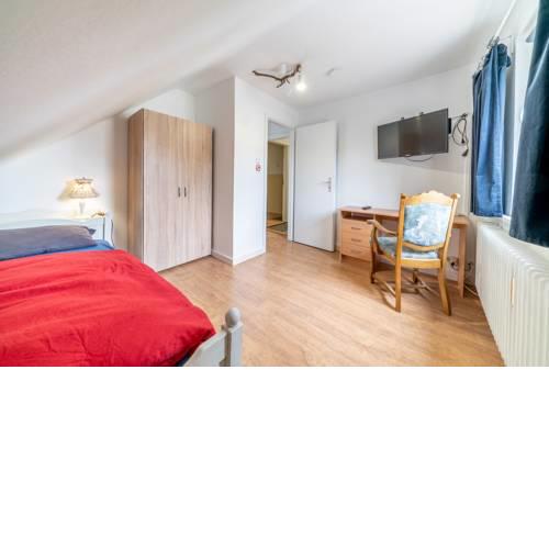 ID 6894 - Private Apartment