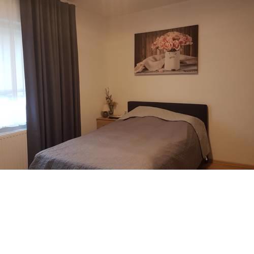 ID 6975 - Private Rooms