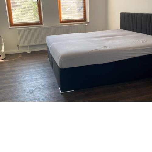 ID 7006 - Private Rooms