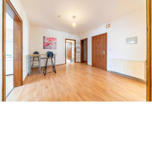 ID 7019 - Private Apartment