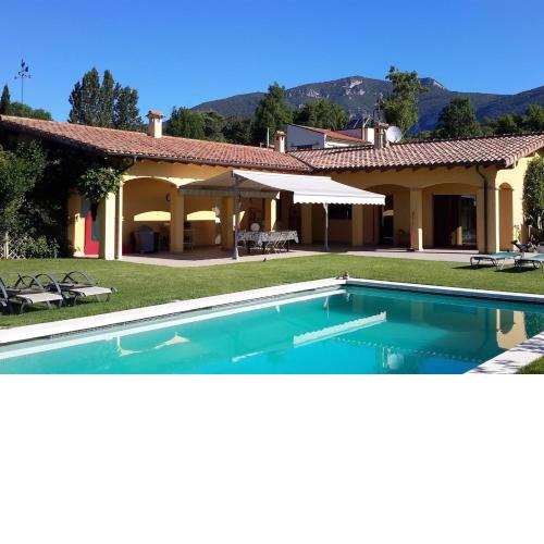Idyllic guest wing of villa