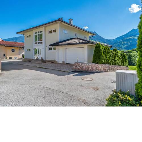 Idyllic Holiday Home in Hart im Zillertal with Balcony