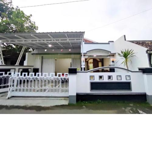 Iin Homestay Jogja by We Stay