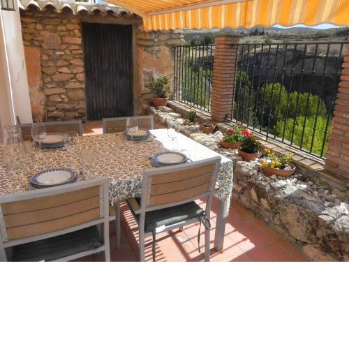 Immaculate 2-Bed House in Alhama de Granada